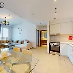Luxurious 1Br Apartment With Creek View