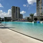 2Br Burj Khalifa View & Beach Access, Dubai Creek