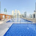 Marina View Haven - Luxurious 3-Bedroom Apartment In Dec Towers