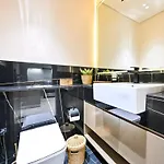 Luxurious One Bed Near Dubai Mall With Burj And Canal View