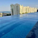 Exquisite Studio - Highest At The Palm Tower