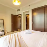 Luxurious 2Bed In Sparkle Tower-Marina View