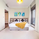 Luxurious 2Bed In Sparkle Tower-Marina View