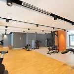 Luxurious 2 Bedroom In Bluewater W/Sea View By Livbnb