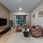 Elegant Downtown Retreat