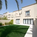 Designer Furnished Villa With Luxury Finishes In Springs 14