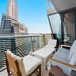 3Br Family Abode With Iconic Burj Khalifa View