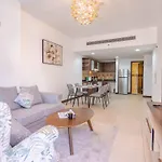 1Br Apt Near Metro Jlt Pool Gym Fast Wi-Fi