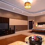 Six Bedroom Villa - Palm Jumeirah