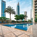 Higuests - Designer Apt With Panoramic View Near Burj Khalifa