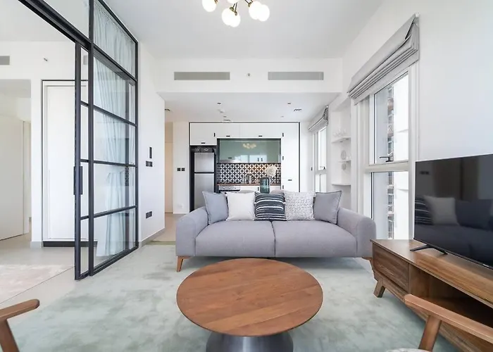 Cozy 2Bd Apartment - Work In Style