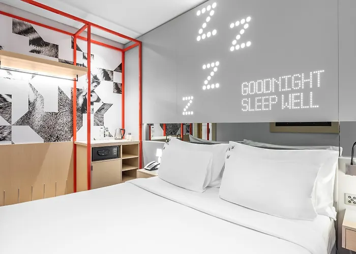 Studio M Arabian Plaza Hotel & Hotel Apartments