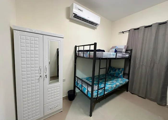 Palm Inn Hostel 2024