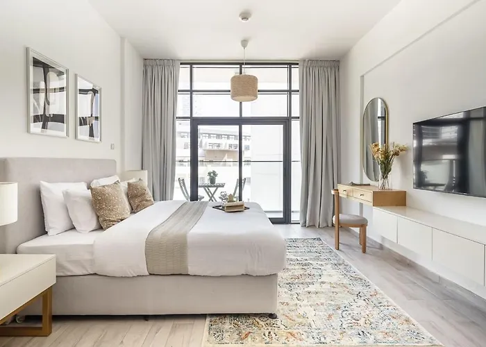 Frank Porter - Shamal Residences 2
