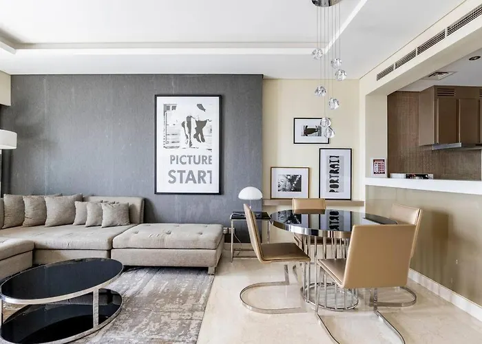 Stunning High Floor I 1Bhk I All Bills Included