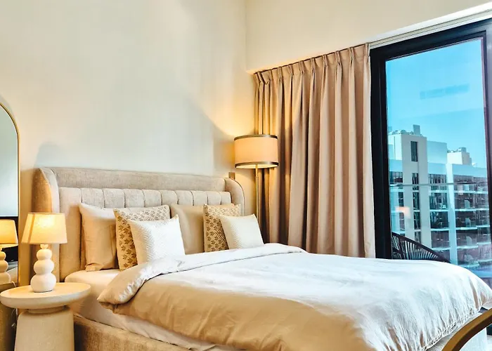 Premium Plus Studio Apartment - Nahe Downtown Dubai