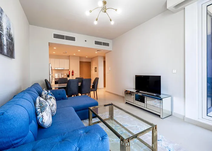 Vibrant Living In The City Center At Dubai Creek