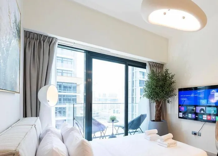 Unique Studio By Skylight At Azizi Riviera 42
