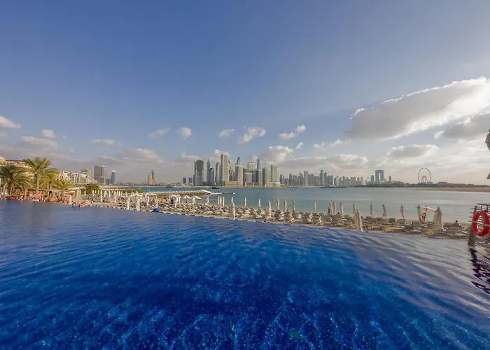 Welhome - Oceanfront Elegance 1Br Apt With Palm & Sea Views
