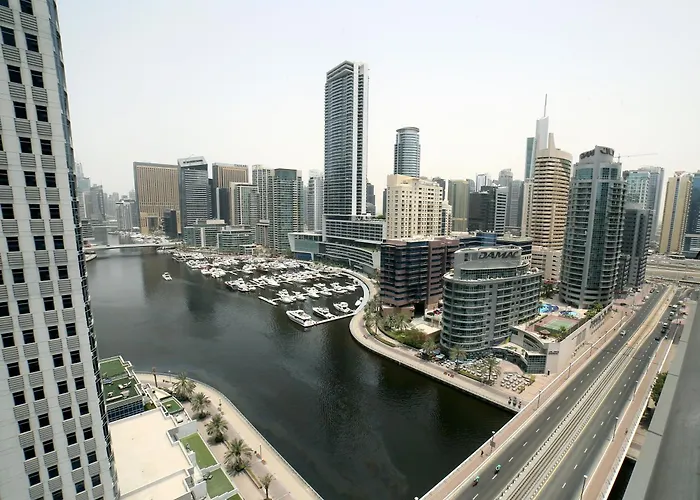 Wake Up To Marina View-Luxurious