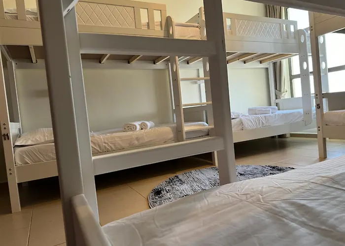 Hostel Marina Jasmine - Luxury Hostel - Jumeirah Beach Residence