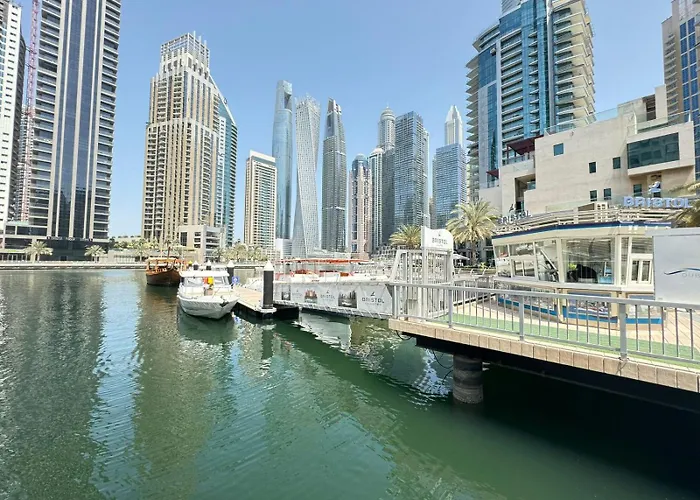Spacious Studio Apartment In Dubai Marina Close To Metro And Beach