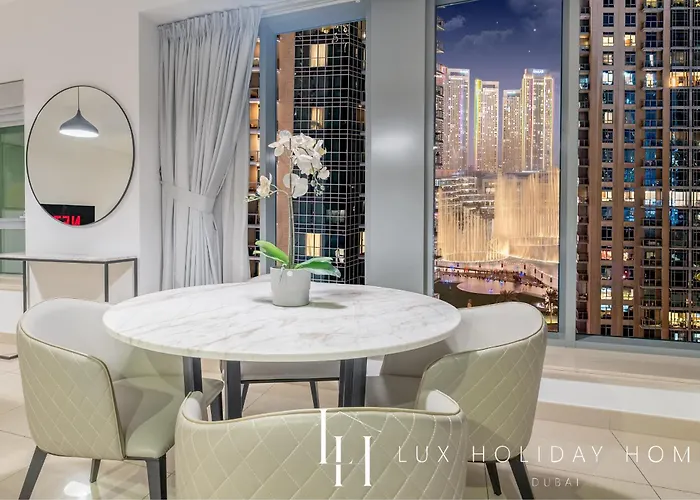 Lux The Fountain View Suite