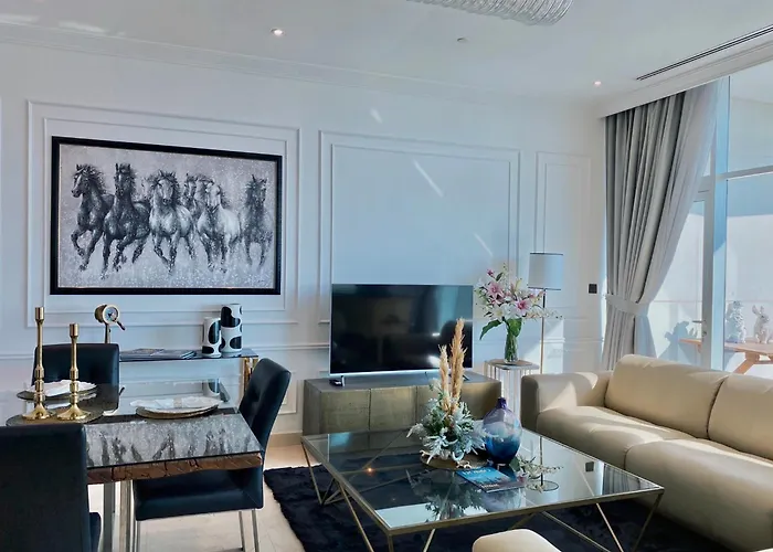 Modern Luxury 2Br Apartment