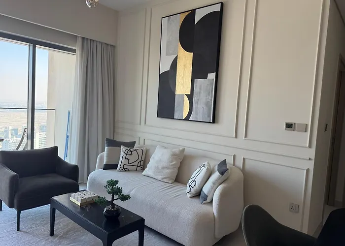 Burj Royale High Floor Apartment Near Dubai Mall