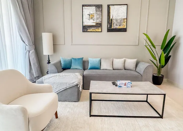 Like Home - 4104 Contemporary 2Bhk With Amazing Views