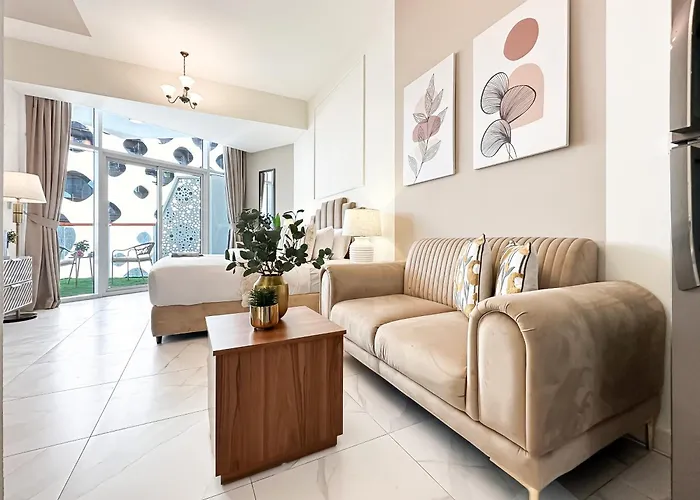 Trophy-Amazing Canal Views Lux Studio In Busbay