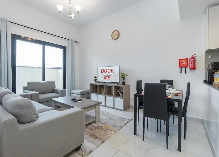 Amazing 2-Bedroom Apartment Perfect For Families In Jebel Ali Village