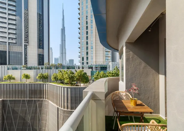 Burj Khalifa View 1Br Apartment With Parking
