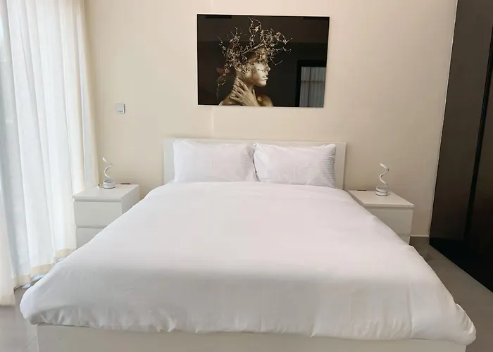 Lala Land Homes - Magnificent 1 Bedroom In Business Bay