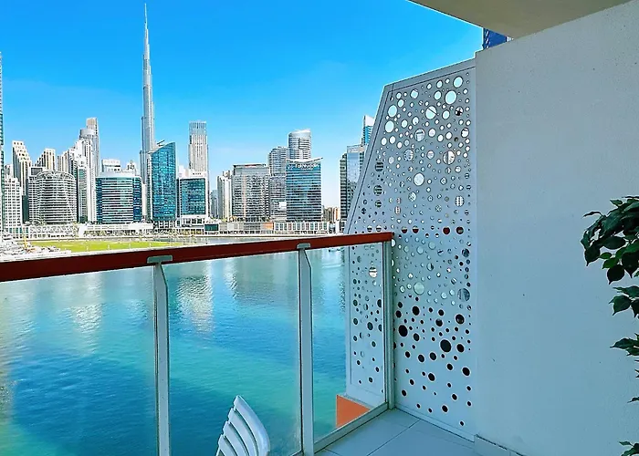 Luxury Oasis - Burj Khalifa Views