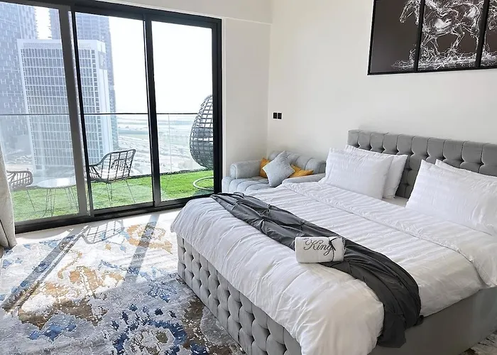 Binghatti Canal Suites Smart Home By Kings Holiday