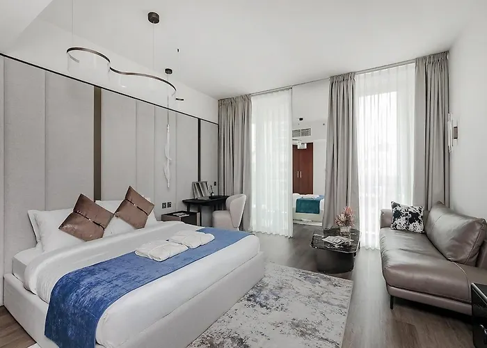 Studio Downtown Boulevard