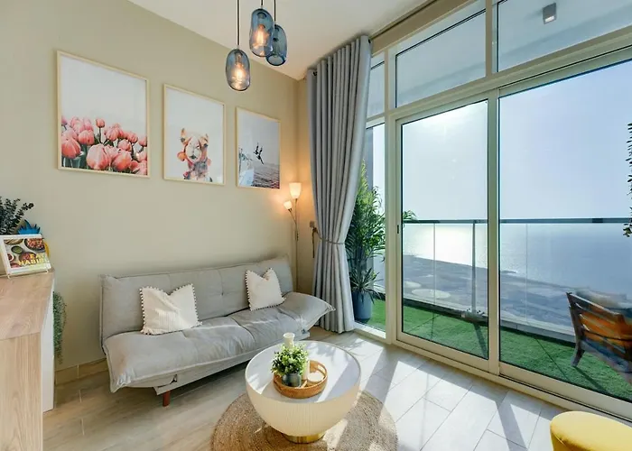Higuest - New! Stunning Sea View Studio, Balcony, Pool