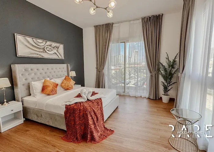 Rare Holiday Homes - Lavender 1 - R309 - Jumeirah Village Circle