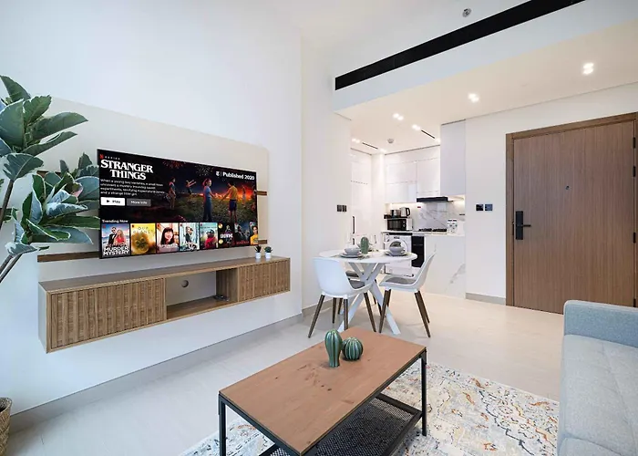 Cozy 1 Bedroom With Gym & Pool Just 15Min To Dubai Marina