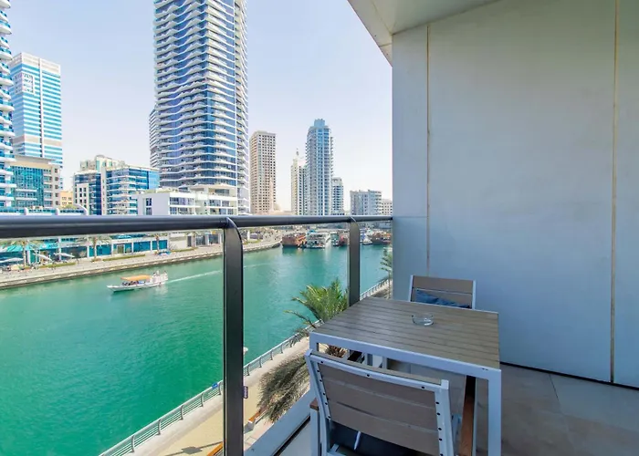 Luxurious 2Bed In Sparkle Tower-Marina View