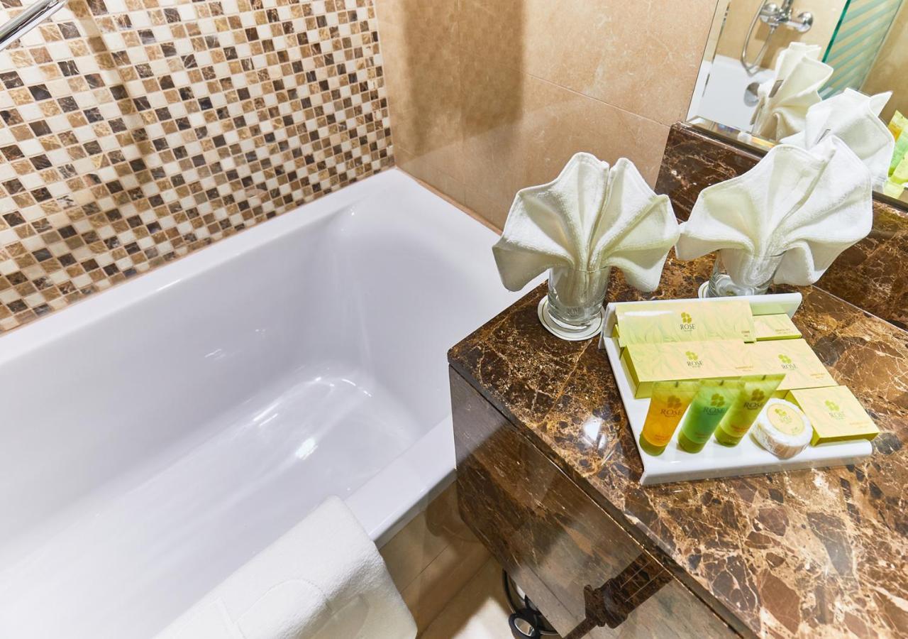 Rose Plaza Al Barsha 3* Dubai
