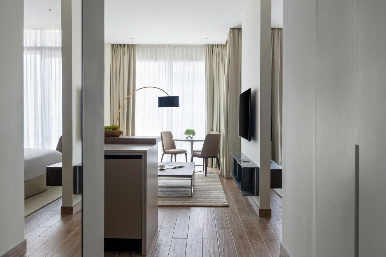 Jumeirah Living Marina Gate