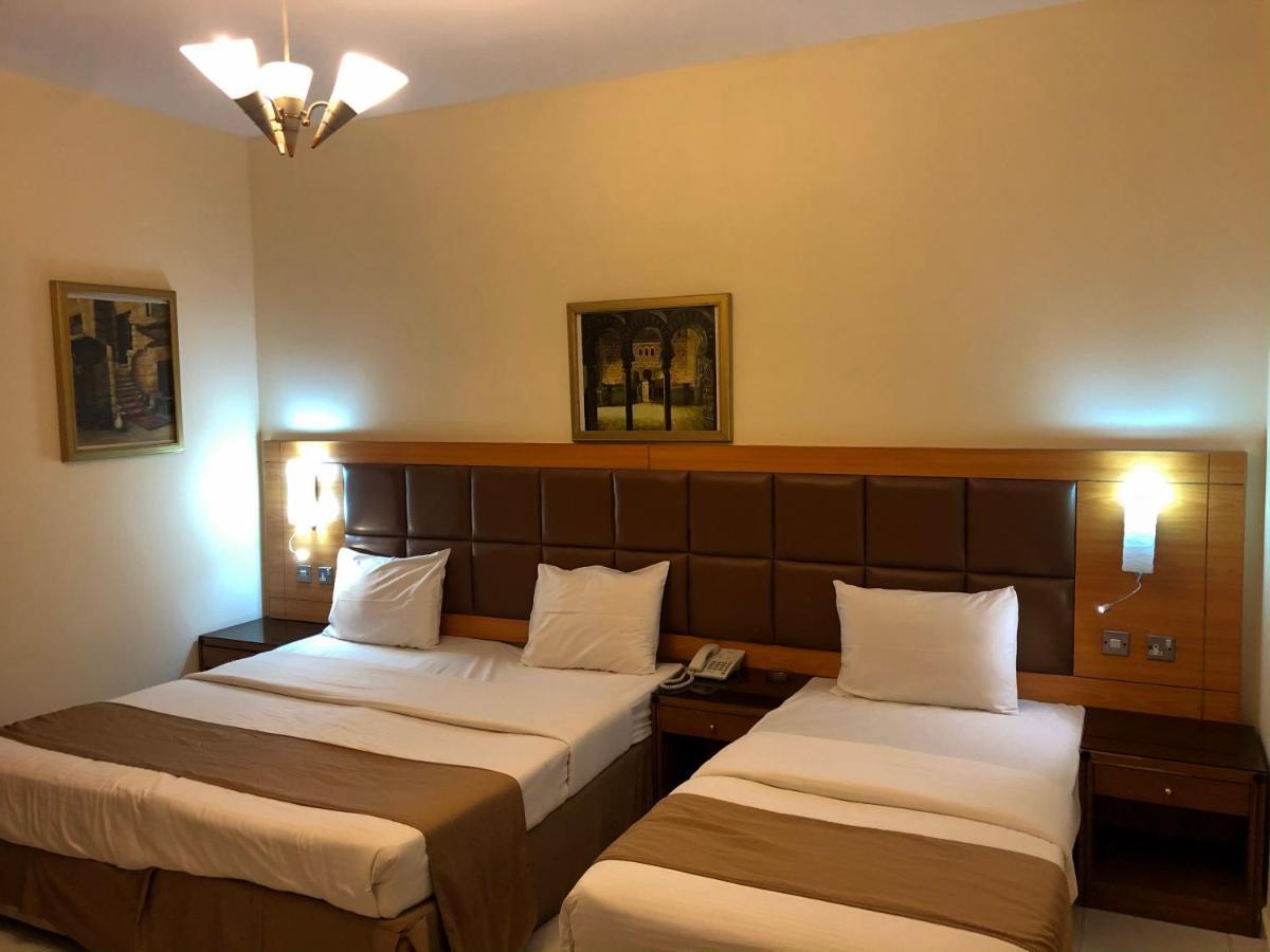 New Royal Otel