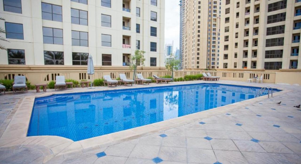 Apartment Higuests - Charming Studio With Balcony, Minutes To The *