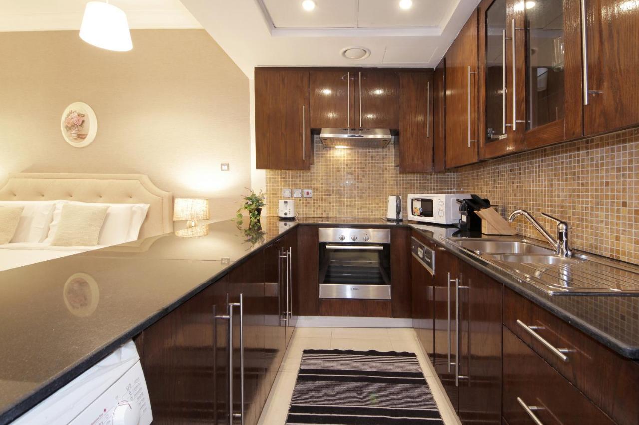 Prime Retreats - Downtown Apartment *