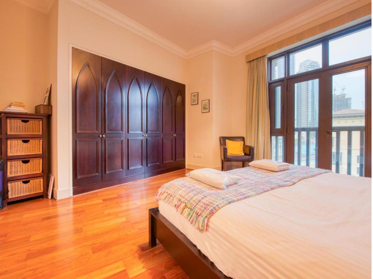 Daire Rh- Burj Khalifa View, 1 Bedroom Apartment Near Souk Al Bahar Dubai