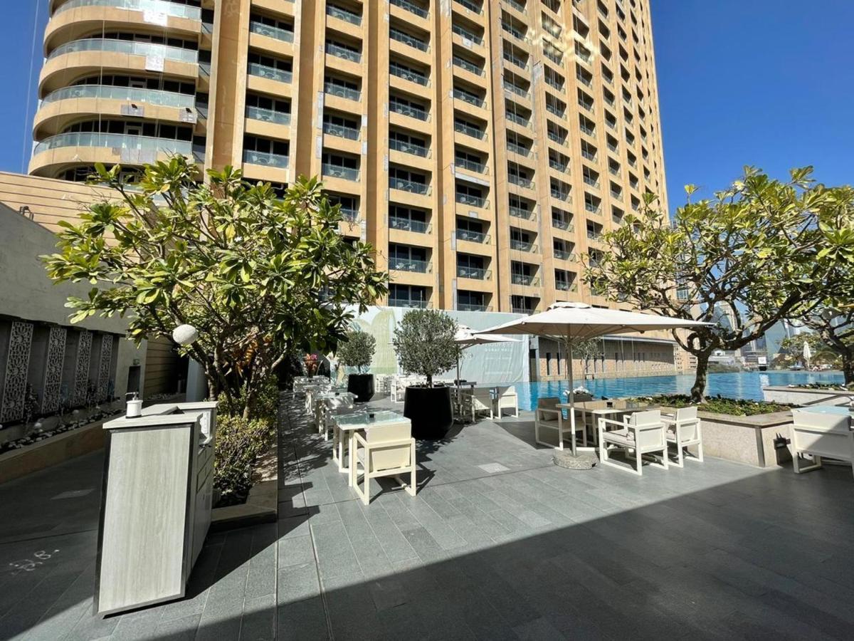 Superhost - Luxurious With Breathtaking Skyline View - Address Mall Apartment