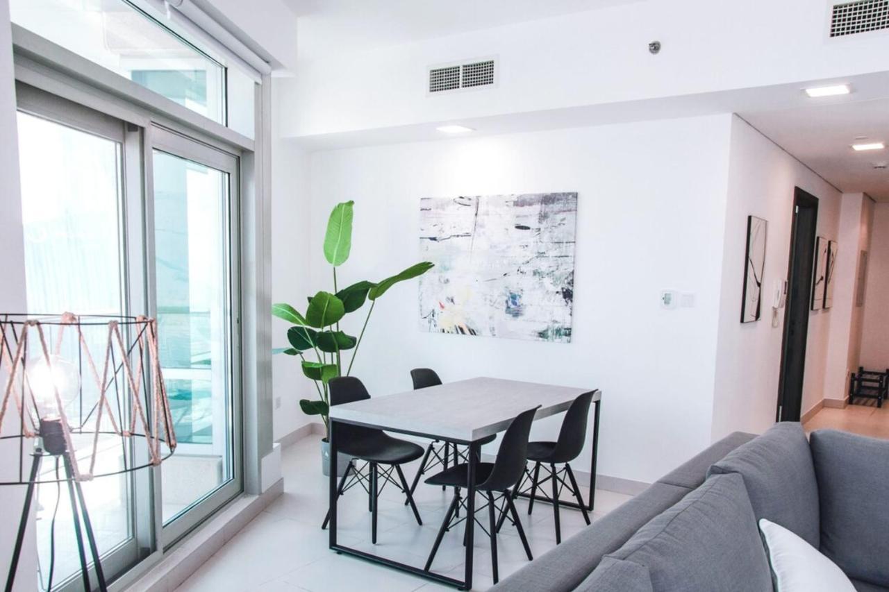 Luxurious 1 Bedroom Downtown Apartment