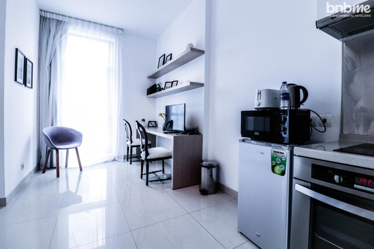 Bnbmehomes - Elegant & Stylish Studio In Downtown - 502 Dubai